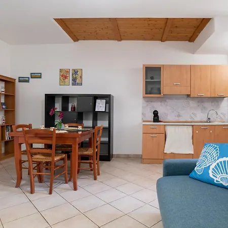 Olbia Central Apartment דירה אולביה